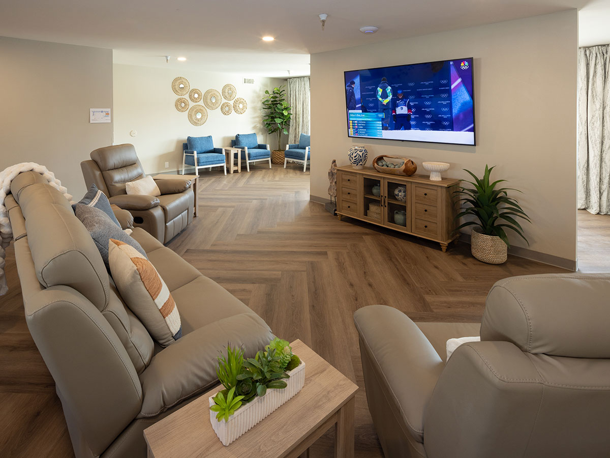 Hillview Senior Living Santa Maria Elder Care - Assisted Living Santa Maria California - Luxury Elder Care - Memory Care Assisted Living